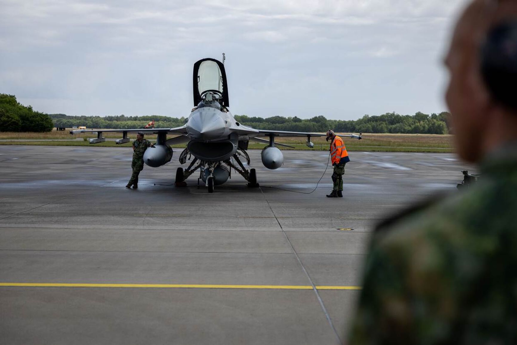 Отправка последних обещанных Украине истребителей F-16 из Нидерландов